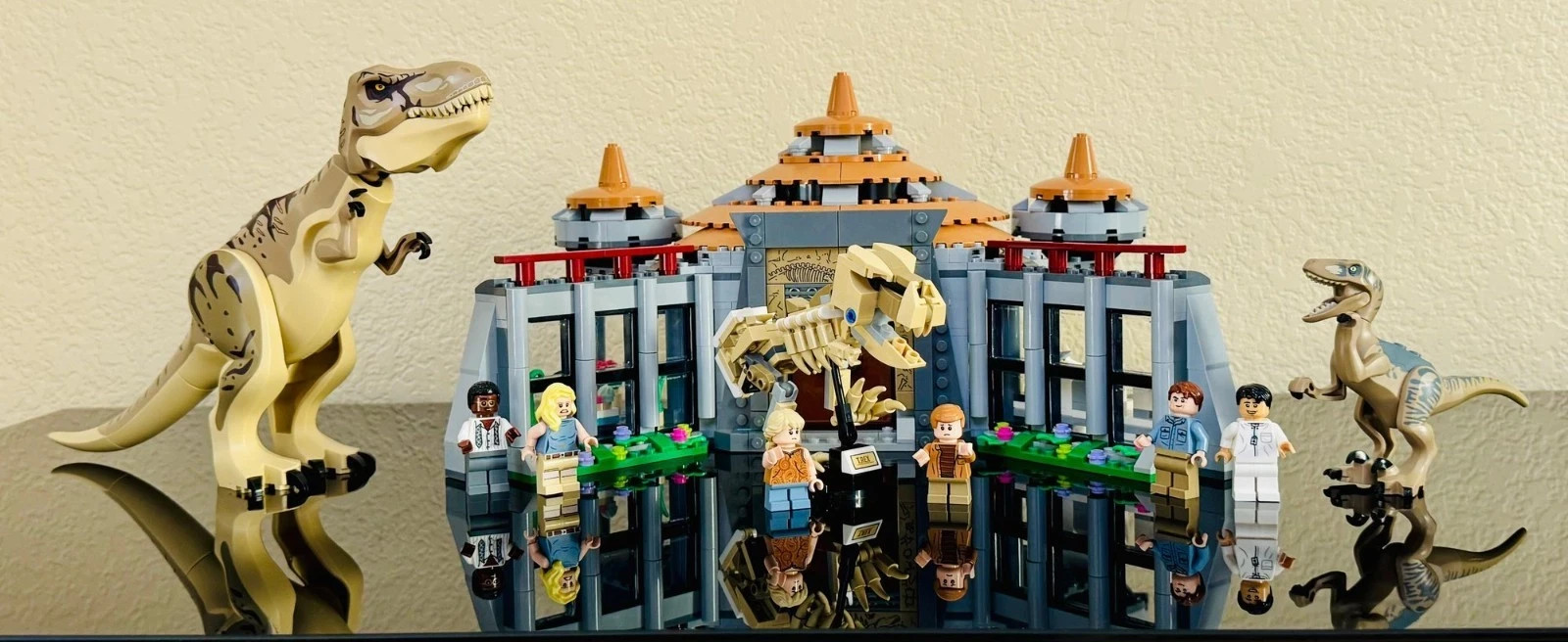 693pc Building Bricks Jurassic World dinosaur Visitor Center Model Toy park