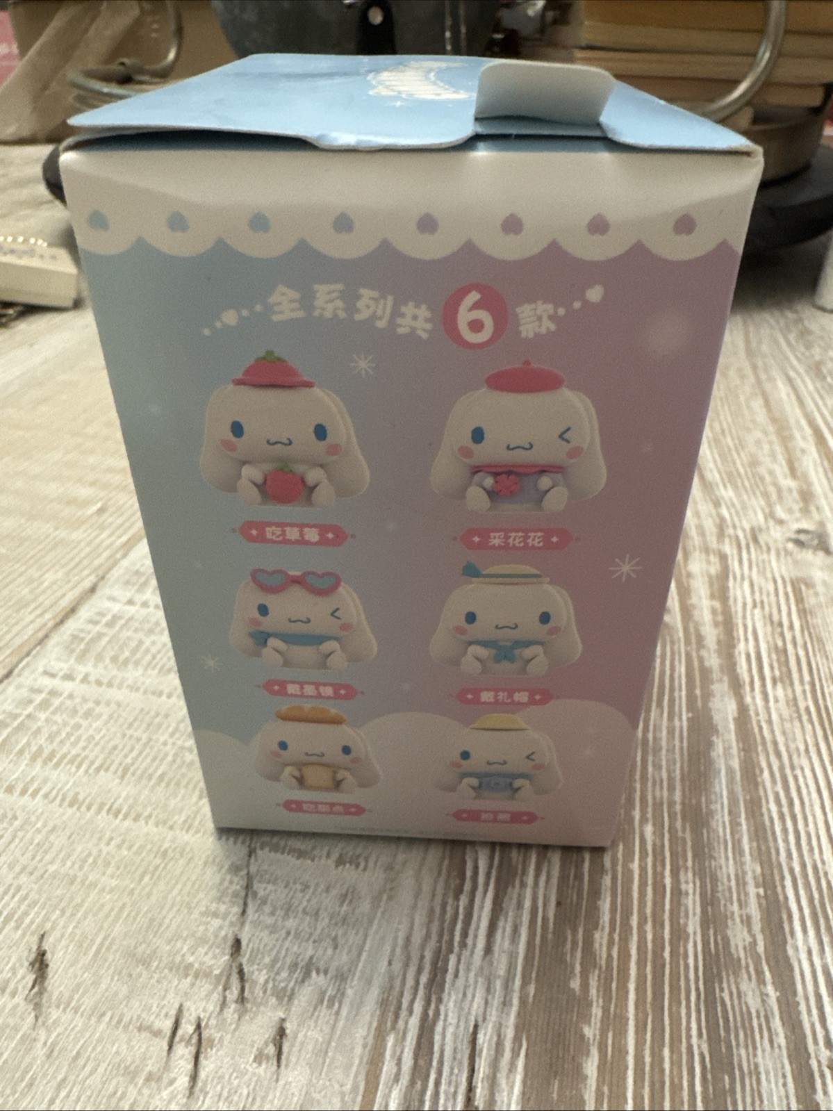 Sanrio MOETCH Mini Rechargeable Fan Blind Box Figure Cinnamoroll New