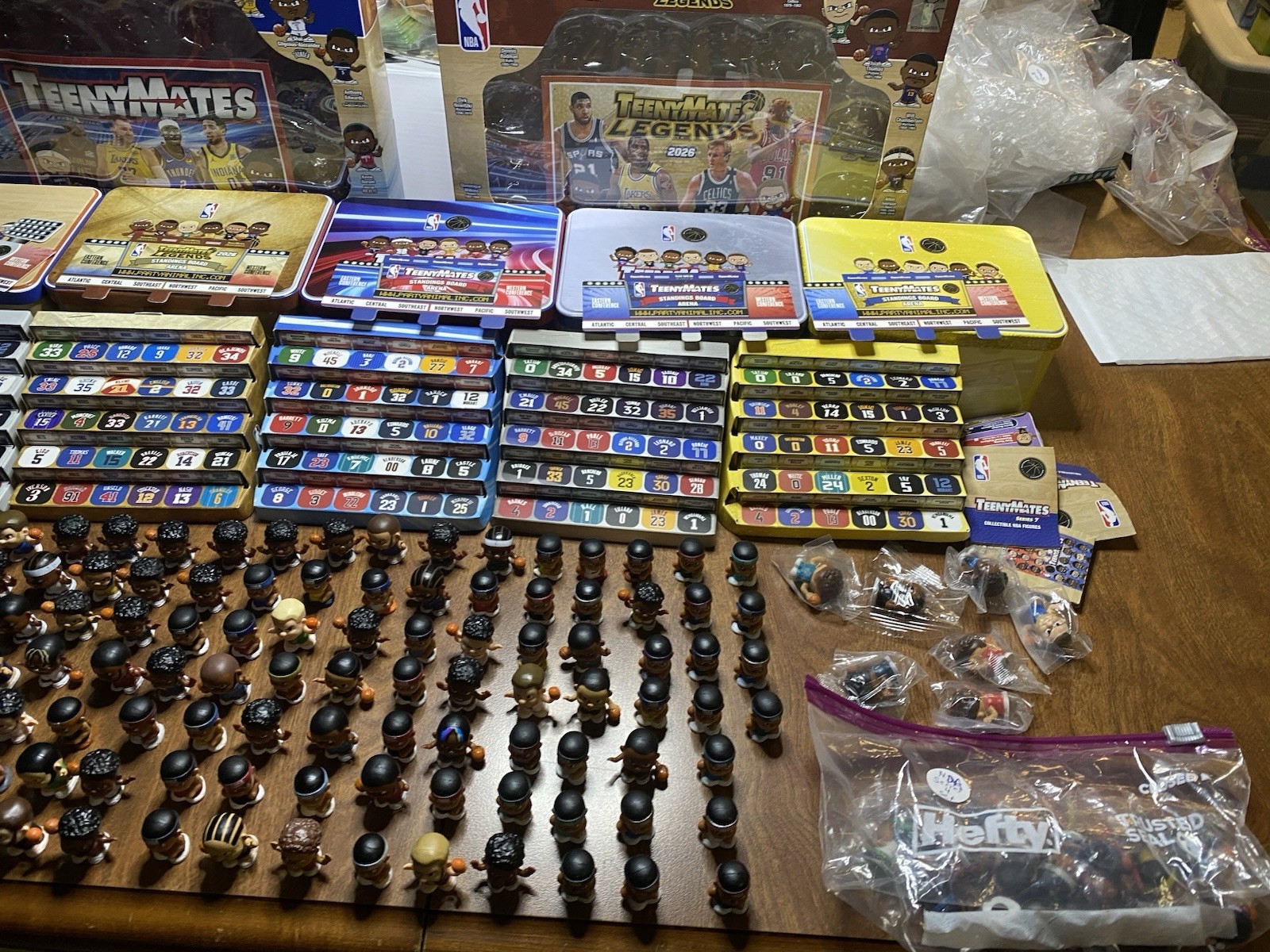 NBA Teenymates Lot Of 202 Figures,tins,puzzles,and Collectors Box. Series 4 Set
